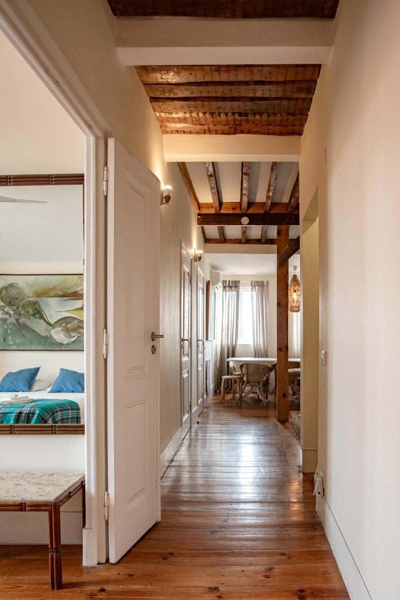 Large Family Flat In Campo De Ourique Lisbon