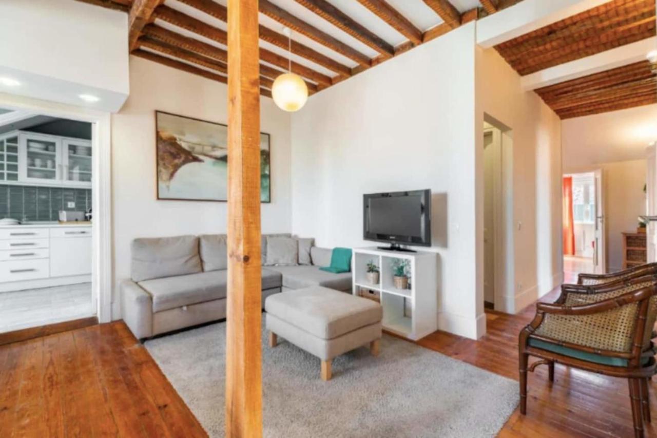 Pensão Large Family Flat In Campo De Ourique