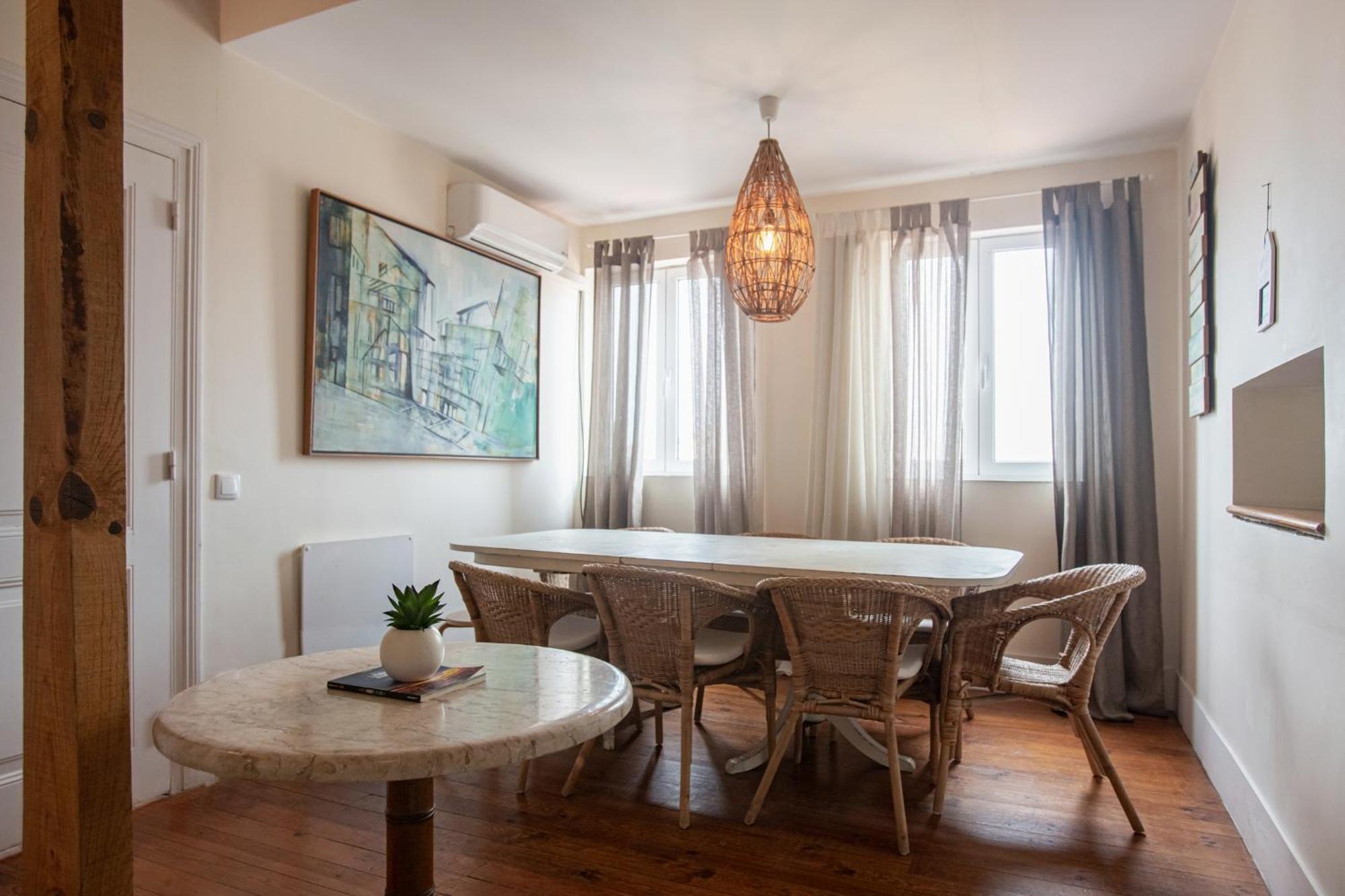 Pensão Large Family Flat In Campo De Ourique